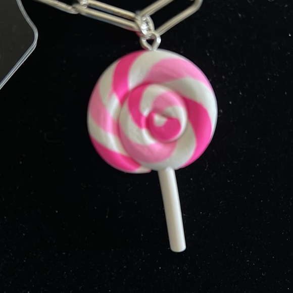 New Dolls Kill Muti Color Swirl Lollipops Paper Clip Style Chain Necklace 🍭 - Picture 3 of 8